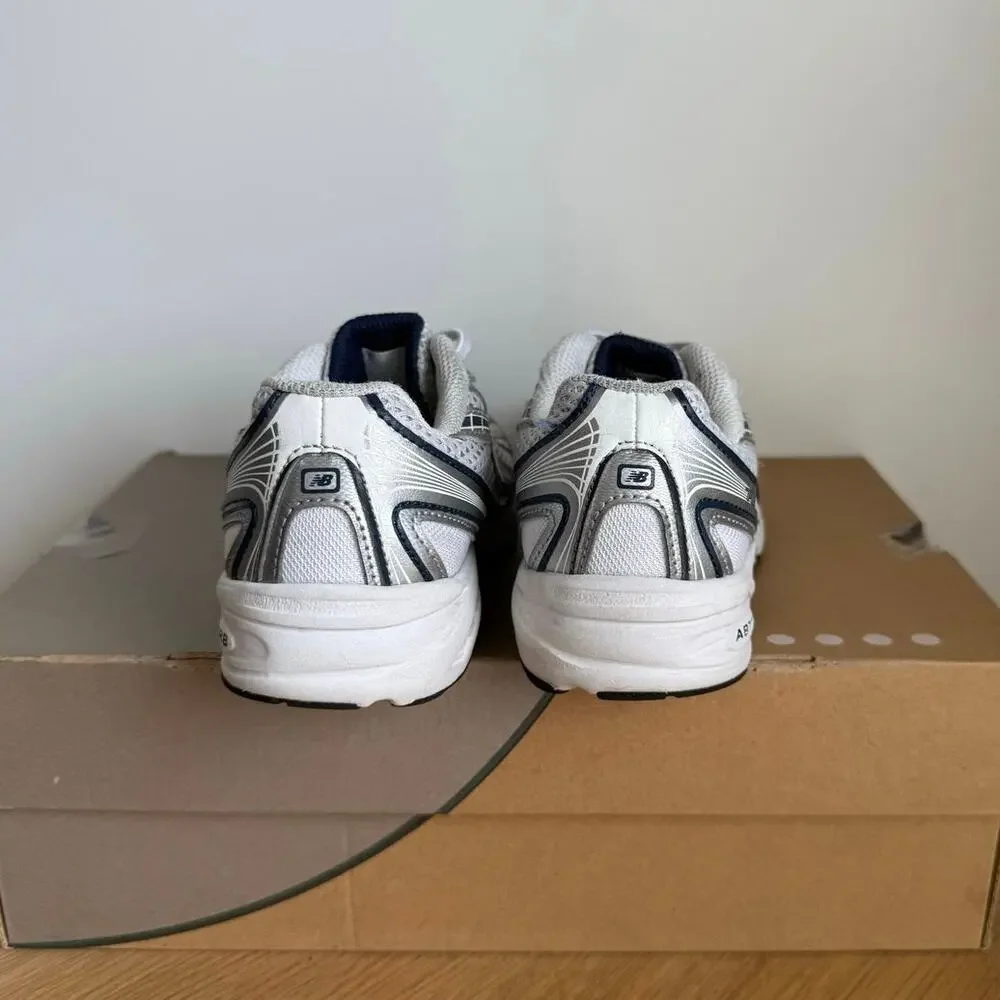 New Balance 740 Navy Blue/White Kids Sneakers- SZ 2 Y